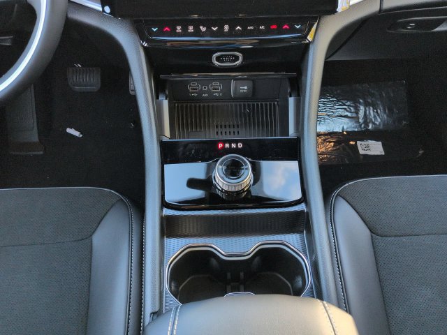 New 2027 Jeep Grand Cherokee Altitude RWD image 17