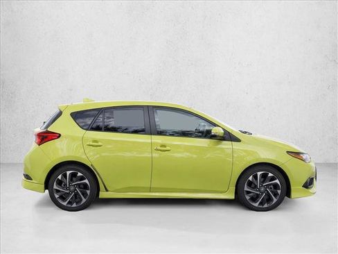 Used 2017 Toyota Corolla iM FWD image 8