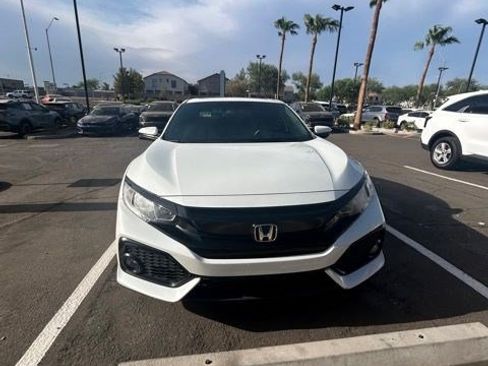 Used 2017 Honda Civic EX image 1