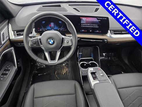 Used 2023 BMW X1 xDrive28i w/ Premium Package image 13