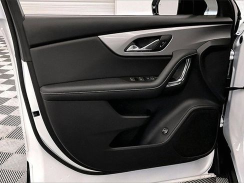 Used 2024 Chevrolet Blazer LT w/ Convenience Package image 17