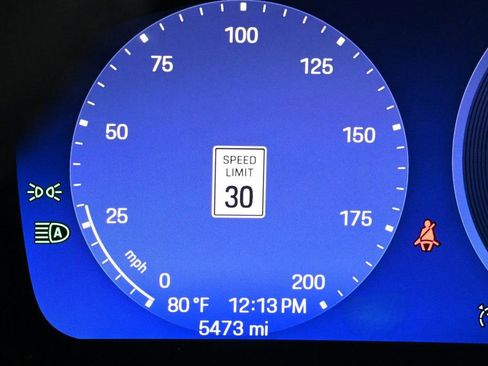 Used 2024 Porsche Macan Turbo Electric image 14