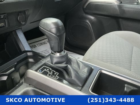 Used 2022 Toyota Tacoma SR5 w/ Technology Package RWD image 23