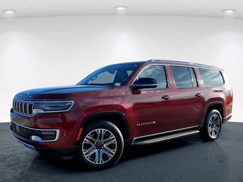 Certified 2024 Jeep Wagoneer L Series II w/ Flexible Seating Group AWD/4WD image 2
