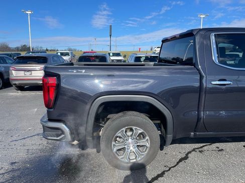 Used 2025 GMC Sierra 1500 SLT AWD/4WD image 29