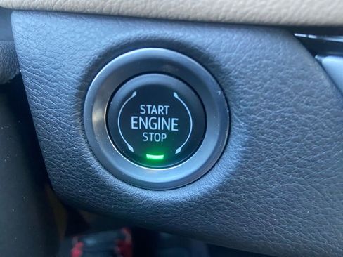 Certified 2025 Cadillac XT4 Premium Luxury FWD image 22