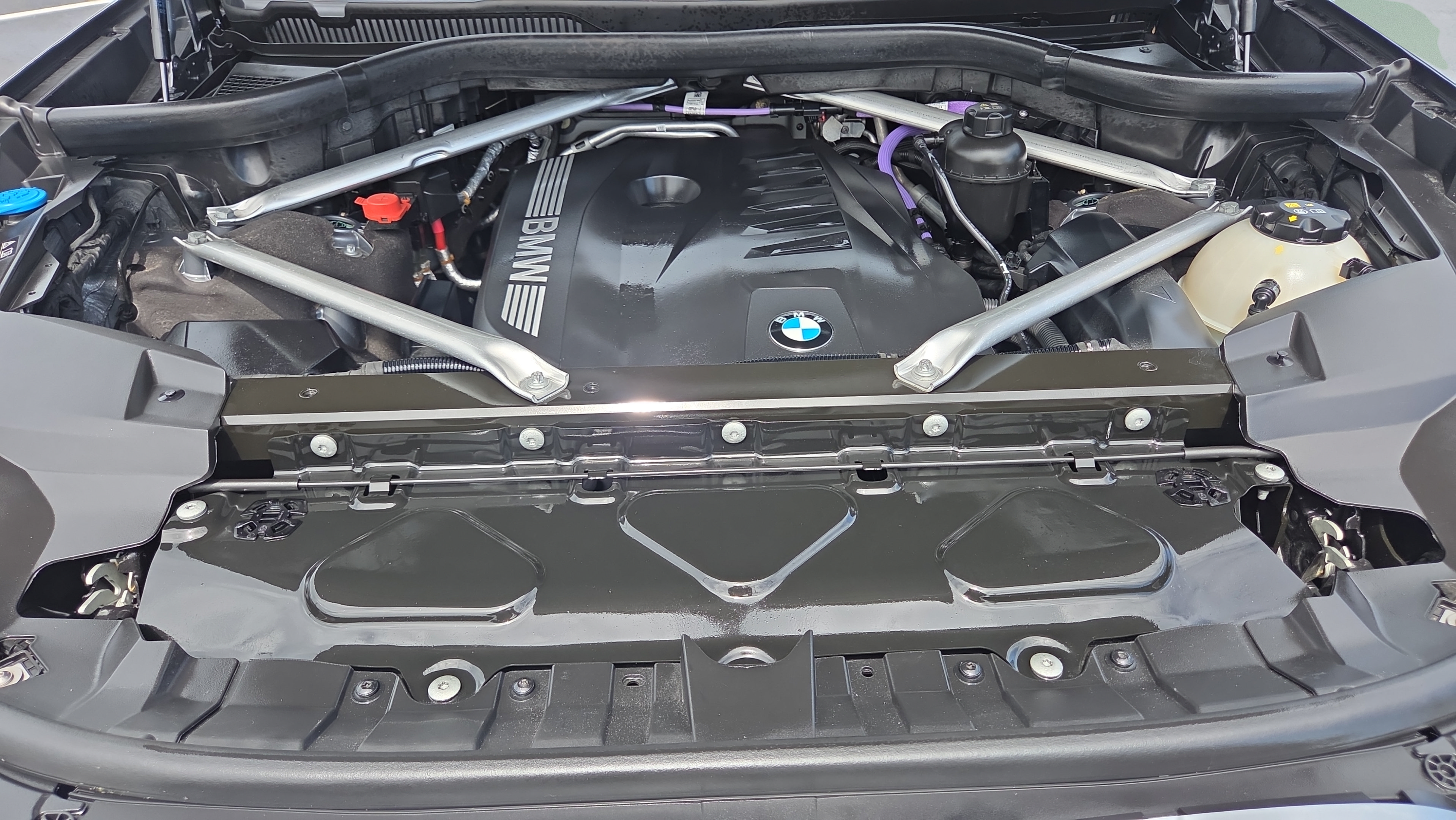 Certified 2024 BMW X7 xDrive40i w/ M Sport Package AWD/4WD image 19