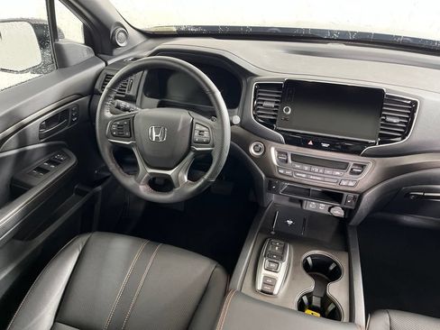 Certified 2025 Honda Ridgeline TrailSport image 5