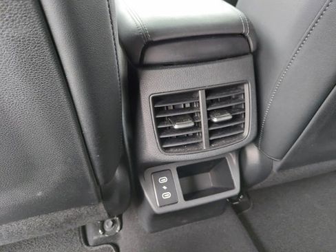 Used 2024 Kia Seltos S image 33