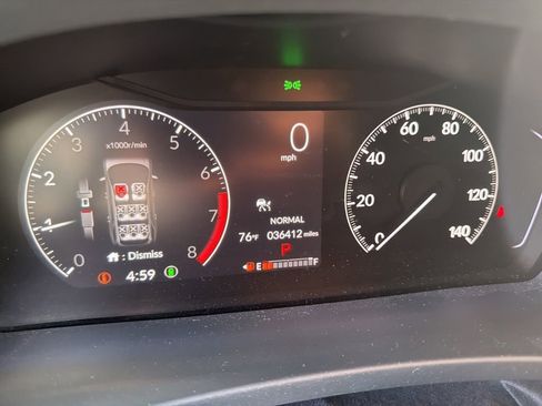 Used 2023 Honda Pilot Sport image 13