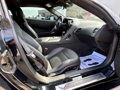 Used 2018 Chevrolet Corvette Grand Sport RWD image 24