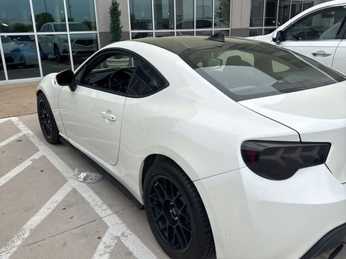 Used 2016 Scion FR-S image 4