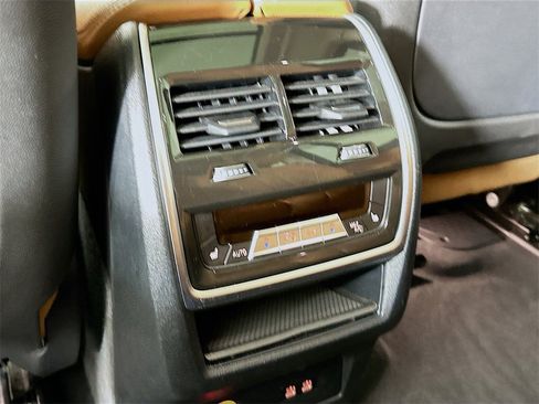 Used 2022 BMW X7 xDrive40i image 34