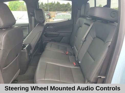 New 2025 Chevrolet Colorado LT w/ LT Convenience Package AWD/4WD image 19