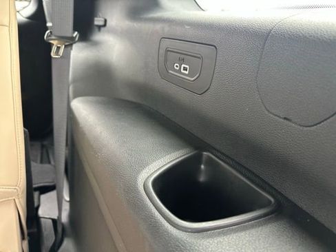 Used 2023 Jeep Grand Cherokee L Limited image 31