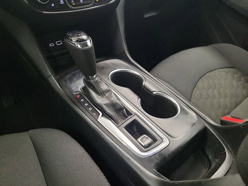 Used 2021 Chevrolet Equinox LT FWD image 26