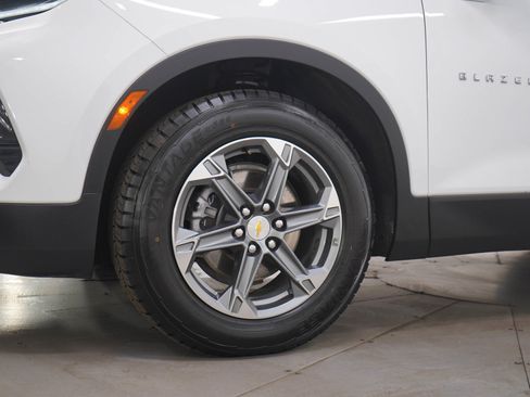 Used 2024 Chevrolet Blazer LT image 30
