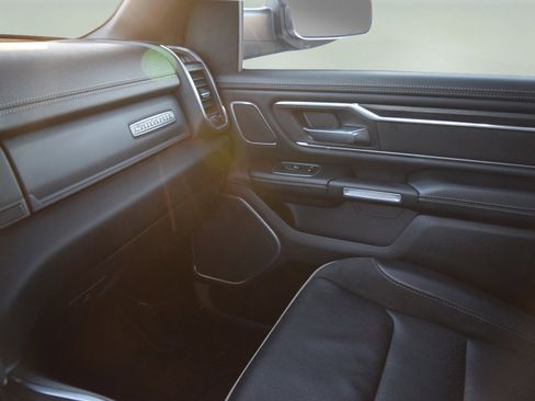 Used 2023 RAM 1500 Laramie image 14