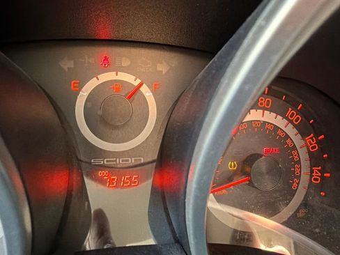 Used 2014 Scion tC FWD image 9
