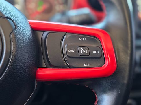 Used 2021 Jeep Wrangler Unlimited Rubicon AWD/4WD image 36