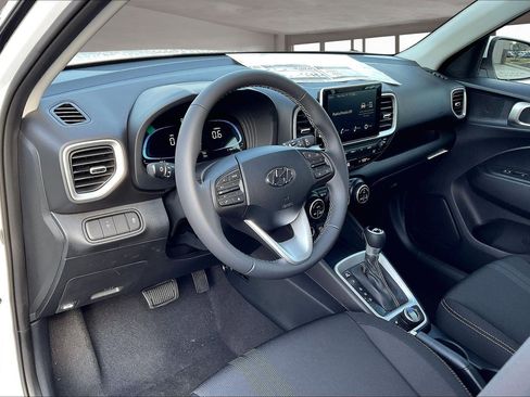 New 2026 Hyundai Venue SEL image 7