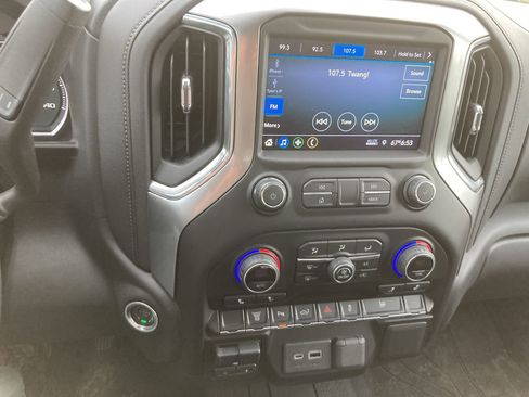 Used 2020 Chevrolet Silverado 2500 LT w/ All Star Edition AWD/4WD image 16