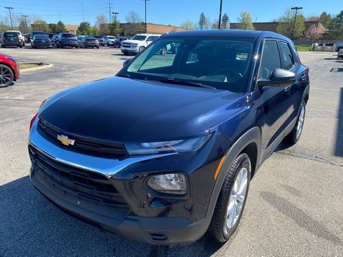 Used 2021 Chevrolet TrailBlazer LS image 3