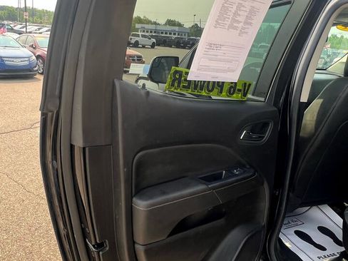 Used 2021 GMC Canyon AT4 image 12