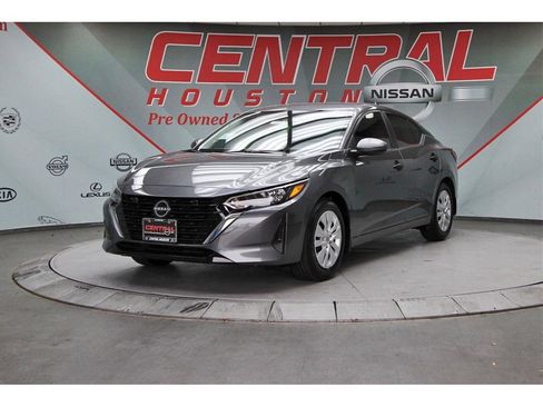 New 2025 Nissan Sentra S image 2