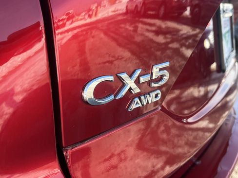 Used 2021 MAZDA CX-5 Touring image 11