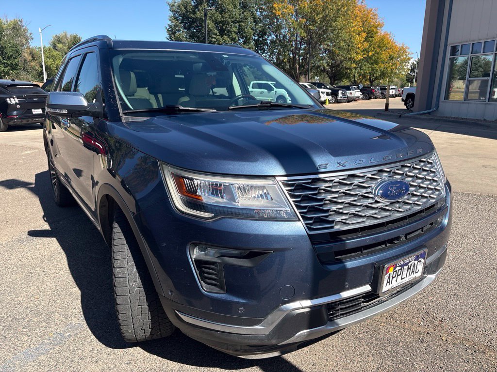 Used 2018 Ford Explorer Platinum AWD/4WD image 3