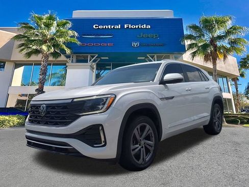 Used 2024 Volkswagen Atlas Cross Sport SEL R-Line AWD/4WD image 9