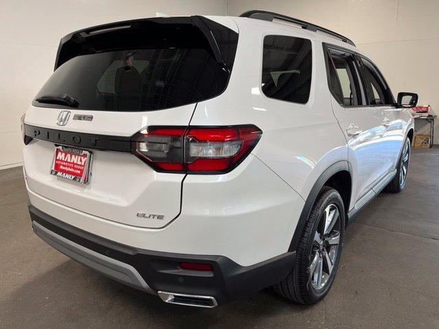 Used 2025 Honda Pilot Elite image 3