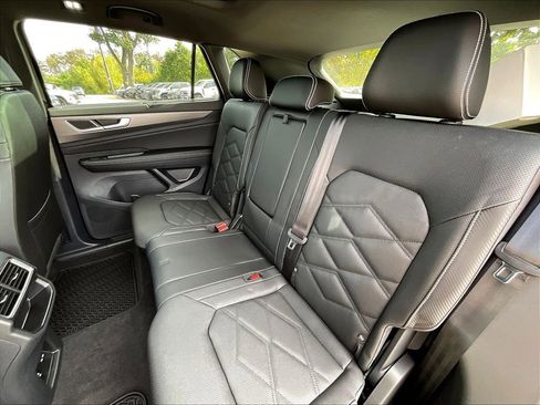New 2026 Volkswagen Atlas Cross Sport SE AWD/4WD image 15