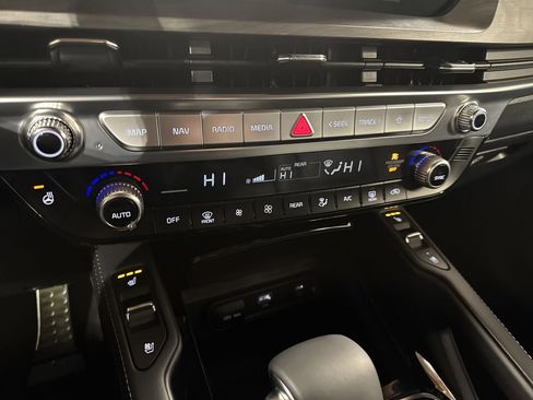 Certified 2025 Kia Telluride SX Prestige X-Pro image 24