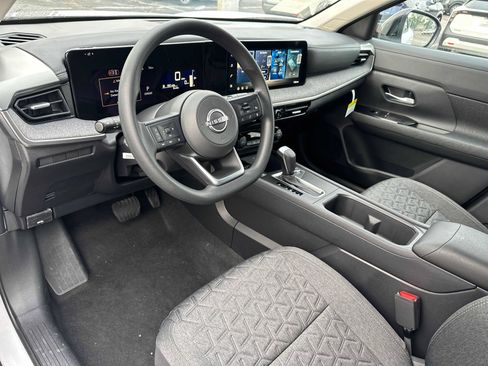 New 2026 Nissan Kicks SV AWD/4WD image 30