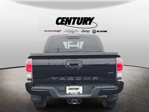 Used 2020 Toyota Tacoma TRD Off-Road w/ TRD Premium Off Road Package image 5