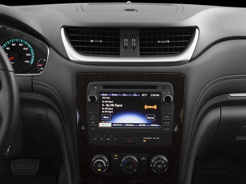 Used 2016 Chevrolet Traverse LT w/ Style and Technology Package FWD image 33