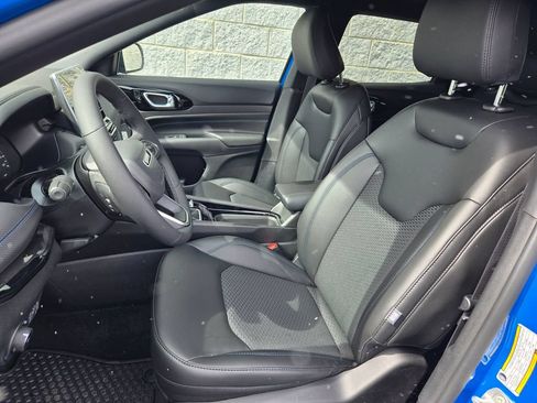 New 2026 Jeep Compass Latitude AWD/4WD image 14