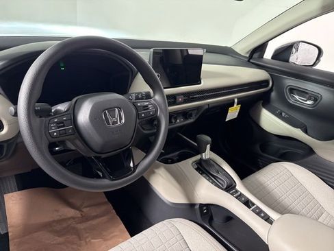 New 2026 Honda HR-V LX image 14