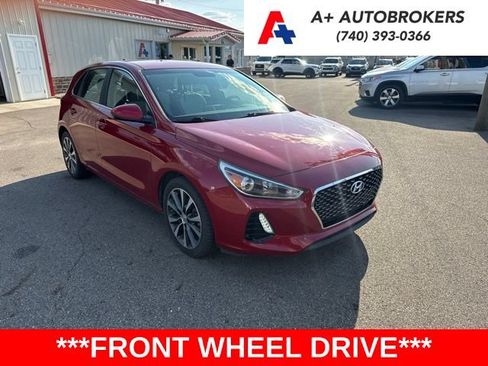 Used 2020 Hyundai Elantra GT FWD image 1