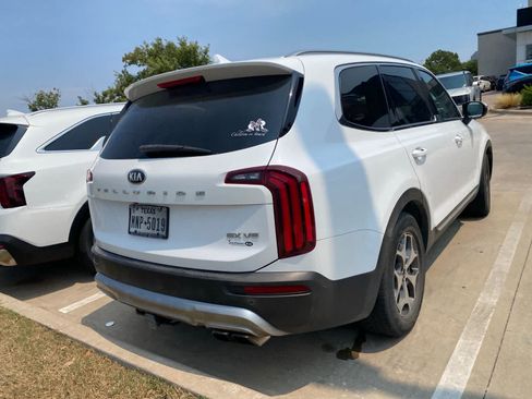 Used 2020 Kia Telluride EX w/ Towing Package FWD image 17