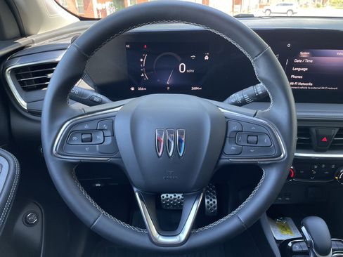 Used 2024 Buick Encore GX Preferred w/ Advanced Technology Package image 16