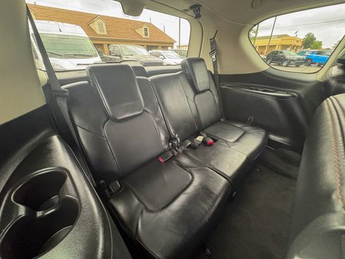 Used 2020 Nissan Armada Platinum w/ Captain's Chairs Package AWD/4WD image 28