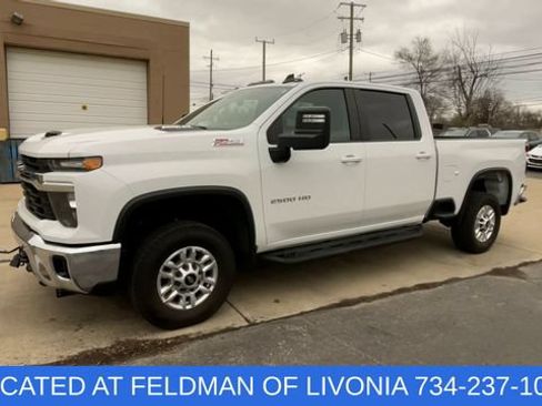 Used 2024 Chevrolet Silverado 2500 LT w/ All Star Edition AWD/4WD image 4