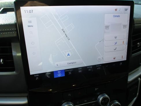 Used 2024 Ford Expedition Max XLT image 12