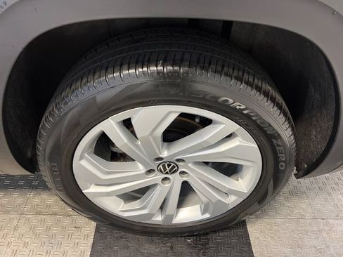 Certified 2023 Volkswagen Atlas SE FWD image 16