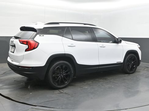 Used 2020 GMC Terrain SLE w/ Driver Convenience Package FWD image 7