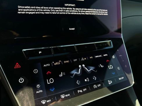 Used 2023 Maserati Grecale Modena AWD/4WD image 27