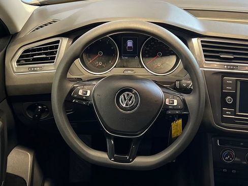 Used 2020 Volkswagen Tiguan S FWD image 15